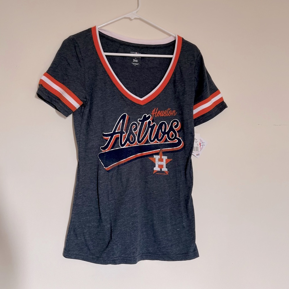 NWT Genuine Merchandise Houston Astros Women’s Teeshirt!